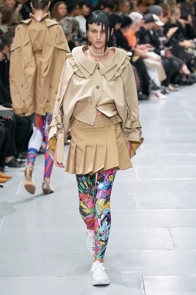 Look 37